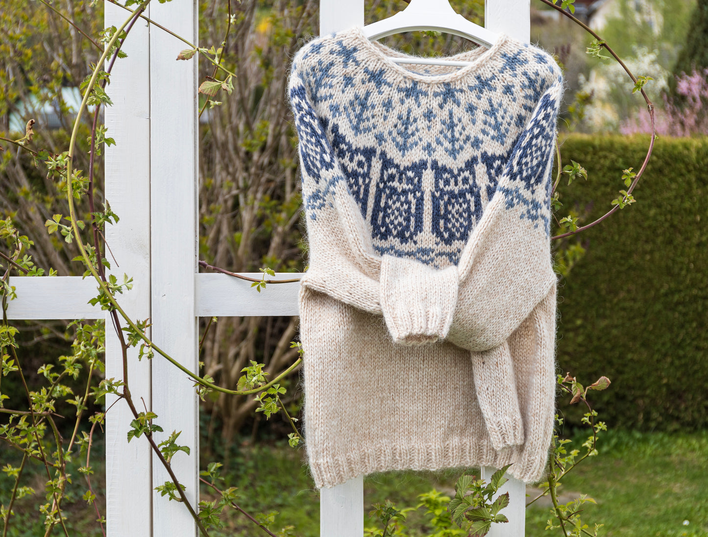 Owl Icelandic Lopapeysa Sweater L • Chunky Hand-Knitted Wool Pullover • Ready to Wear