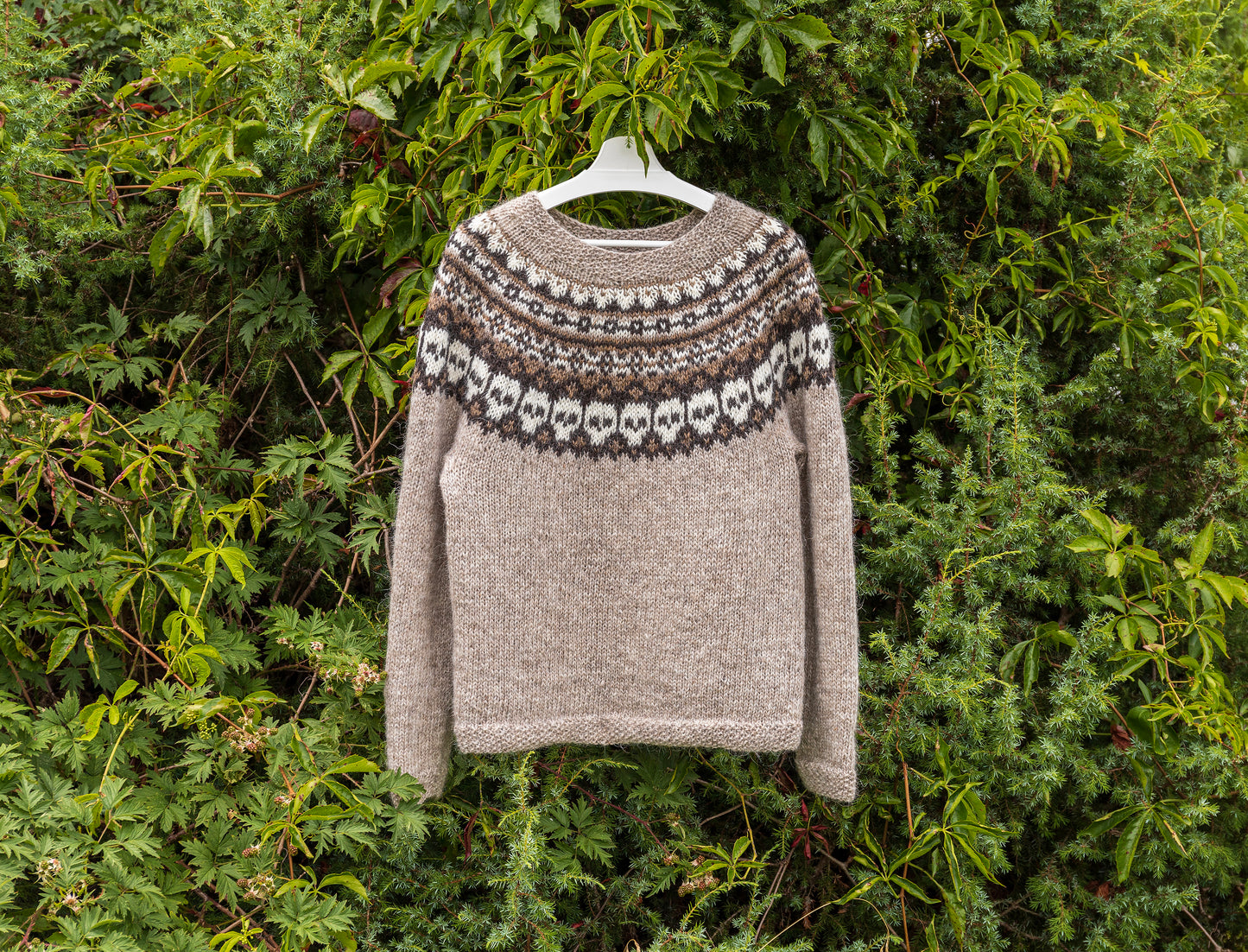SKULL Icelandic Lopapeysa Sweater Knitting Pattern