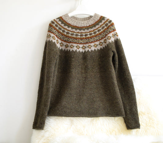 Brown and beige Icelandic lopapeysa knitted sweater from Lettlopi pure Icelandic wool