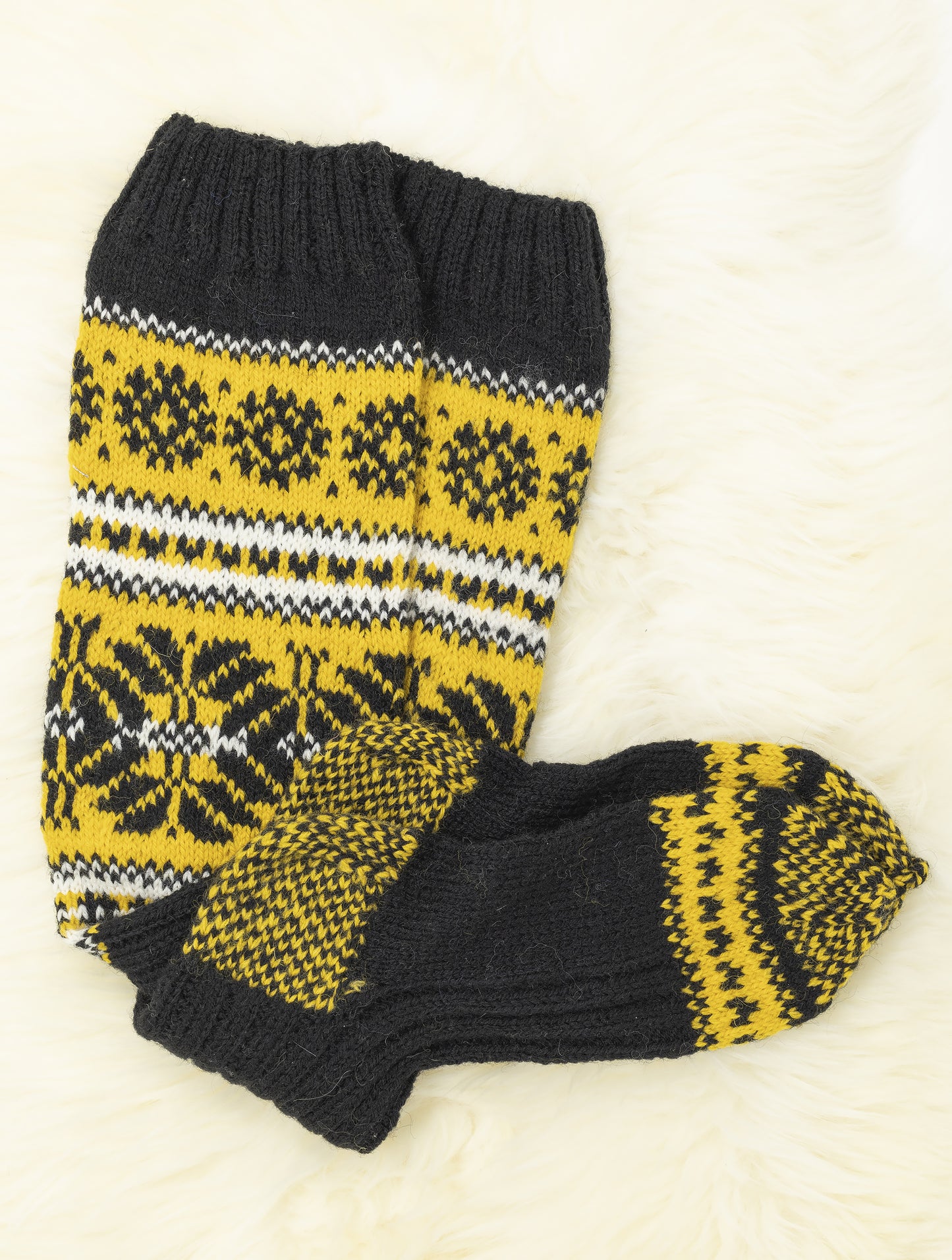 SCHNEEFLOCKEN Handgestrickte Alpaka-Kapuze — Sofort tragbar