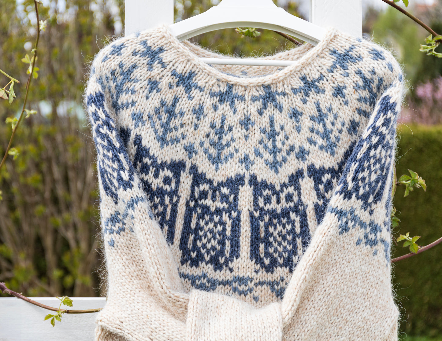 Close-up of neckband and yoke of Owls Icelandic lopapeysa sweater