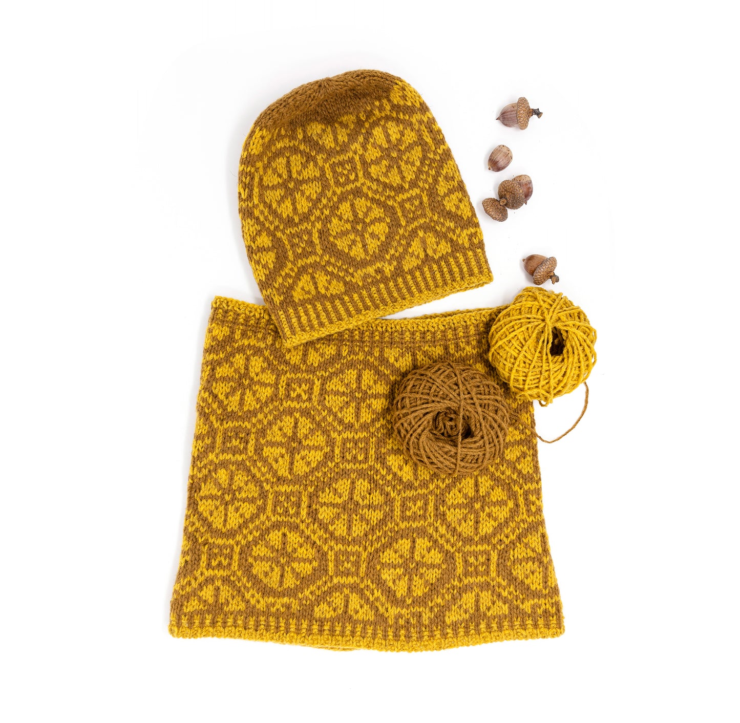 SCHNEEFLOCKEN Handgestrickte Alpaka-Kapuze — Sofort tragbar