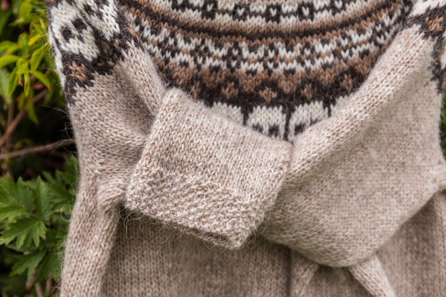 Close-up of Skull icelandic lopapeysa sweater with a focus on the yoke and cuffs.